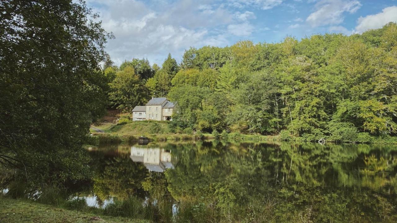Appartement Aux Sources De La Chabanne Saint-Hilaire-les-Courbes Eksteriør bilde